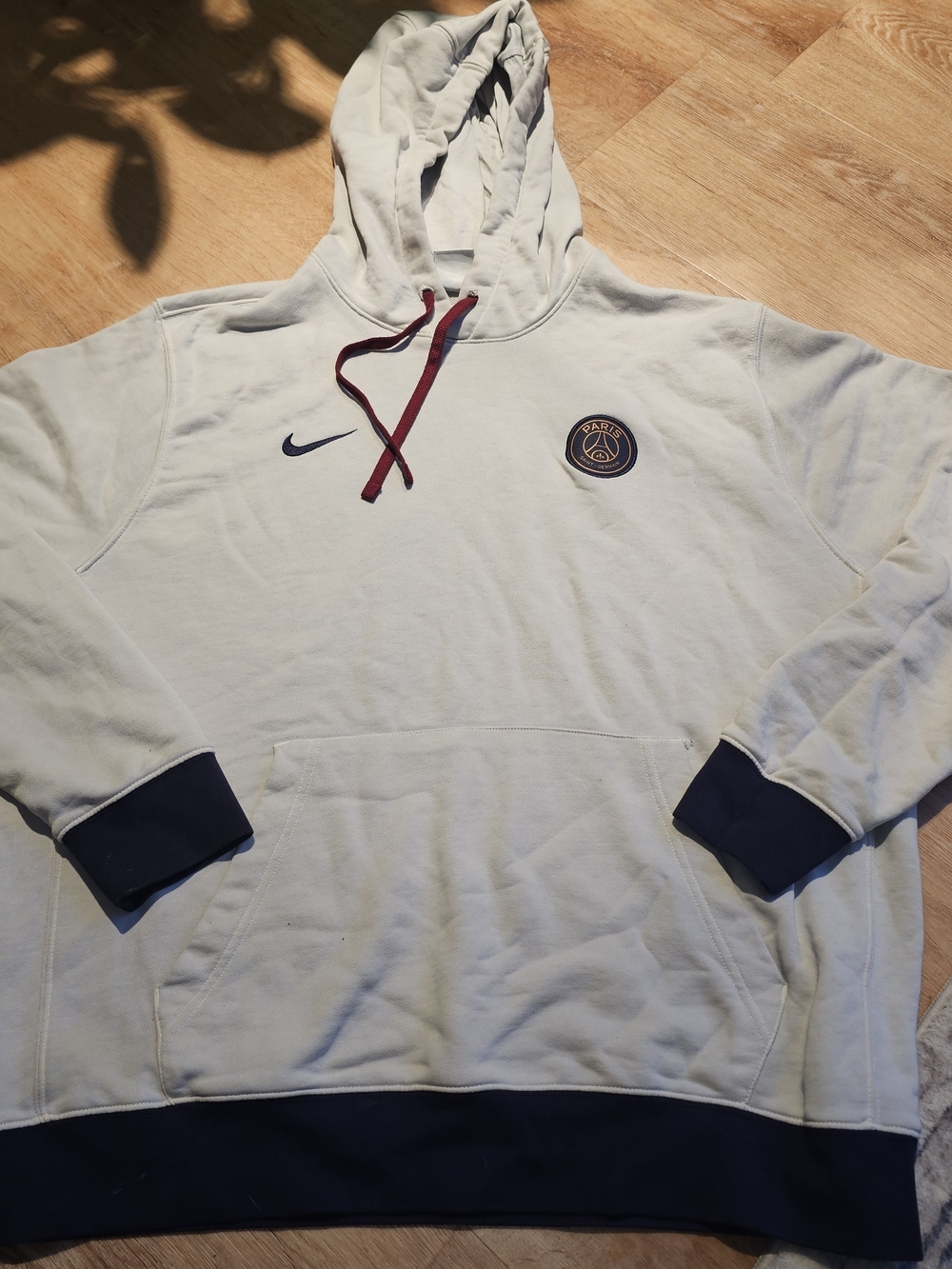 official Nike Paris Saint-Germain (PSG) Club fleece pullover hoodie size XL Mens